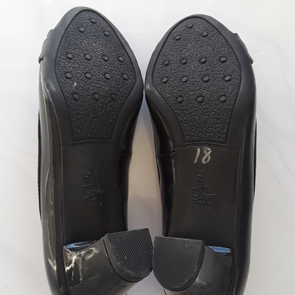 Like new!, worn once! - Picture 3 of 4